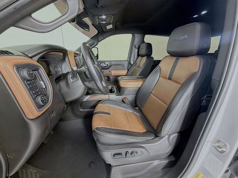 Used 2022 Chevrolet Silverado 3500 High Country image 23