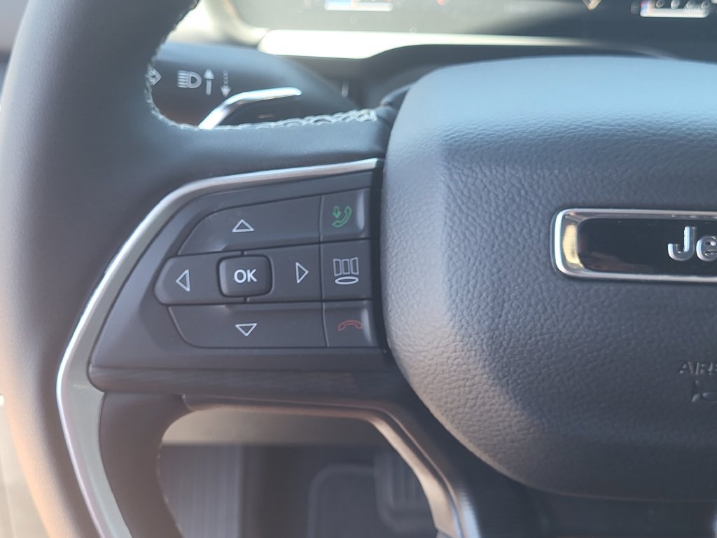 New 2026 Jeep Grand Cherokee Laredo X AWD/4WD image 18