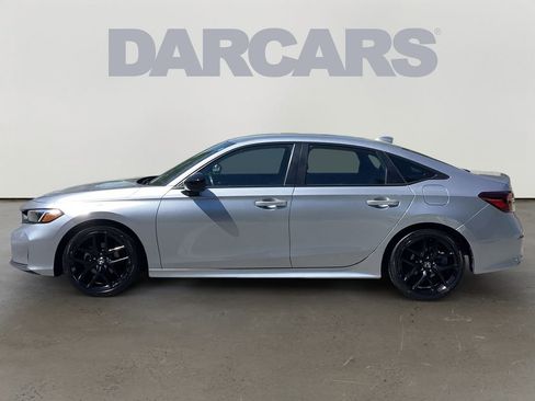 Used 2025 Honda Civic Sport image 4