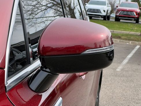 Used 2025 Kia Sorento S w/ Panoramic Sunroof Package AWD/4WD image 36