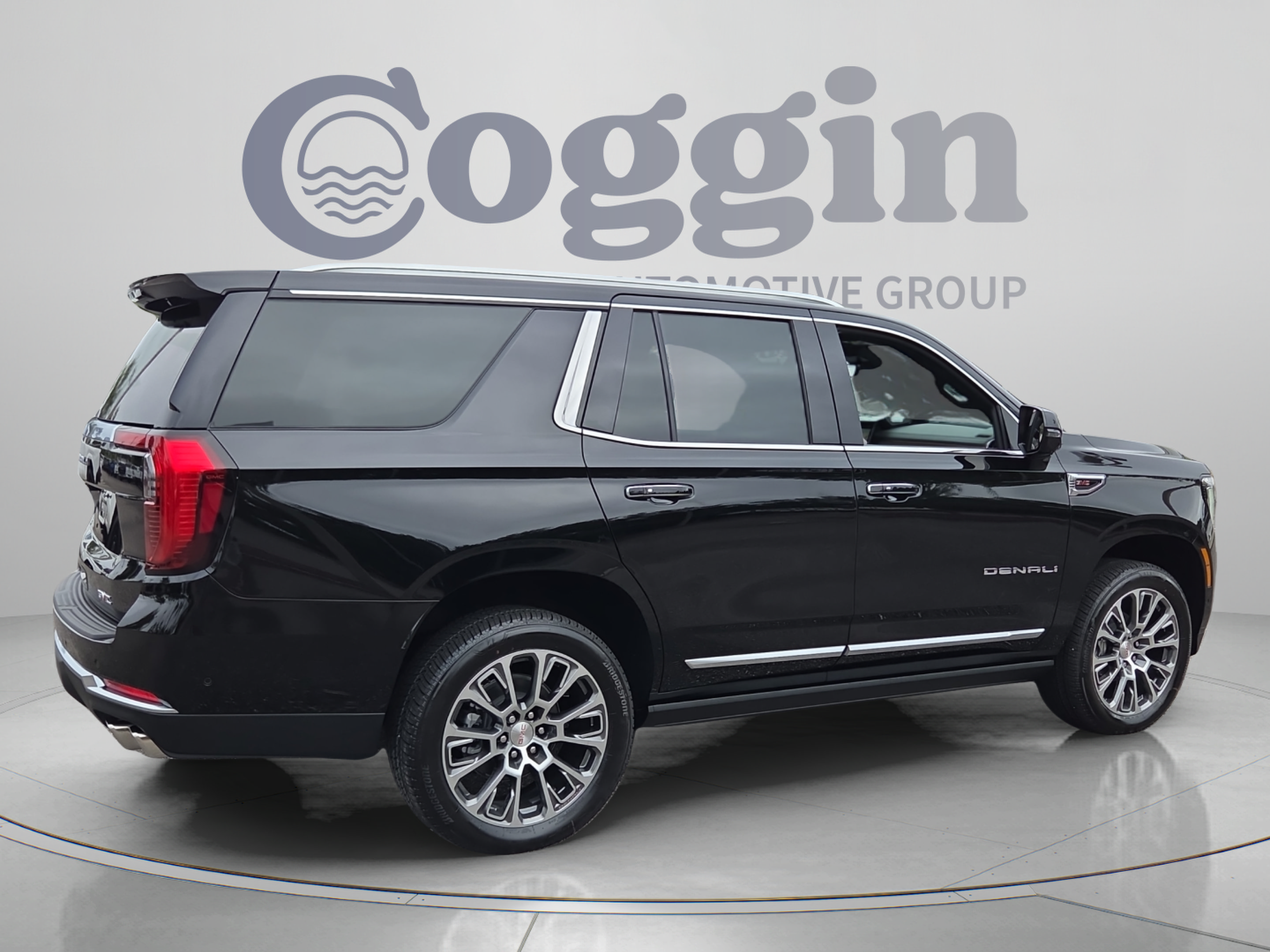 New 2026 GMC Yukon Denali w/ Denali Reserve Package AWD/4WD image 5