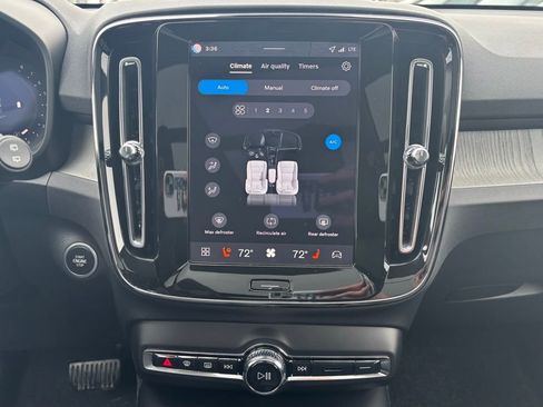 Certified 2026 Volvo XC40 B5 Plus w/ Protection Package Premier image 15