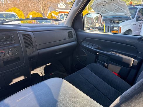 Used 2004 Dodge Ram 1500 Truck SLT AWD/4WD image 10
