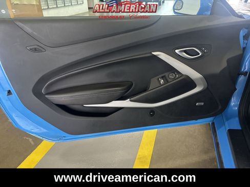 Used 2022 Chevrolet Camaro LT w/ Technology Package image 21