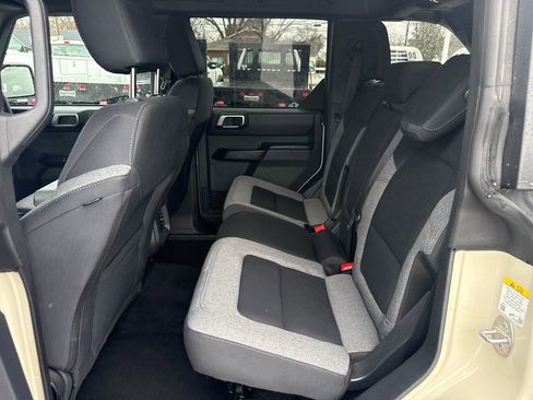 Used 2025 Ford Bronco Big Bend image 14