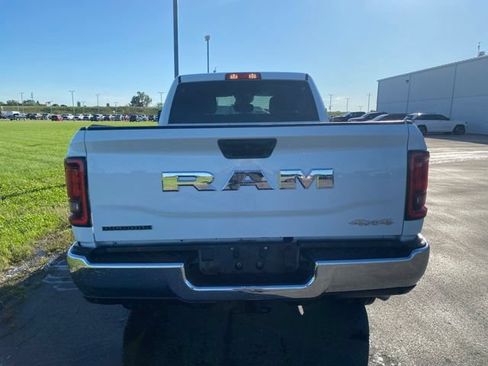 Certified 2026 RAM 2500 Big Horn AWD/4WD image 6