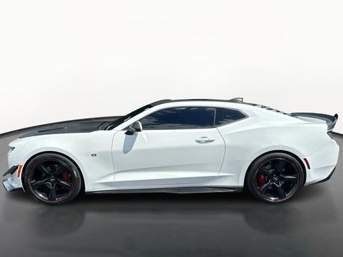 Used 2016 Chevrolet Camaro SS RWD image 6