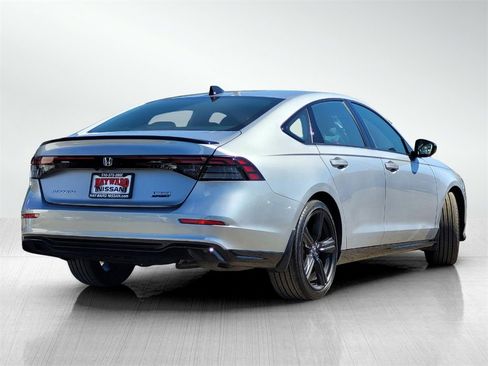 Used 2023 Honda Accord Sport image 4