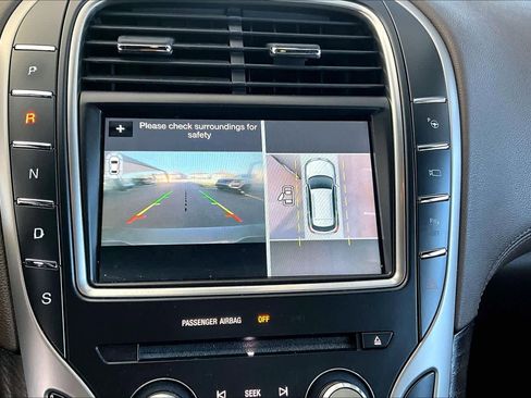 Used 2016 Lincoln MKX Reserve w/ Luxury Package image 27