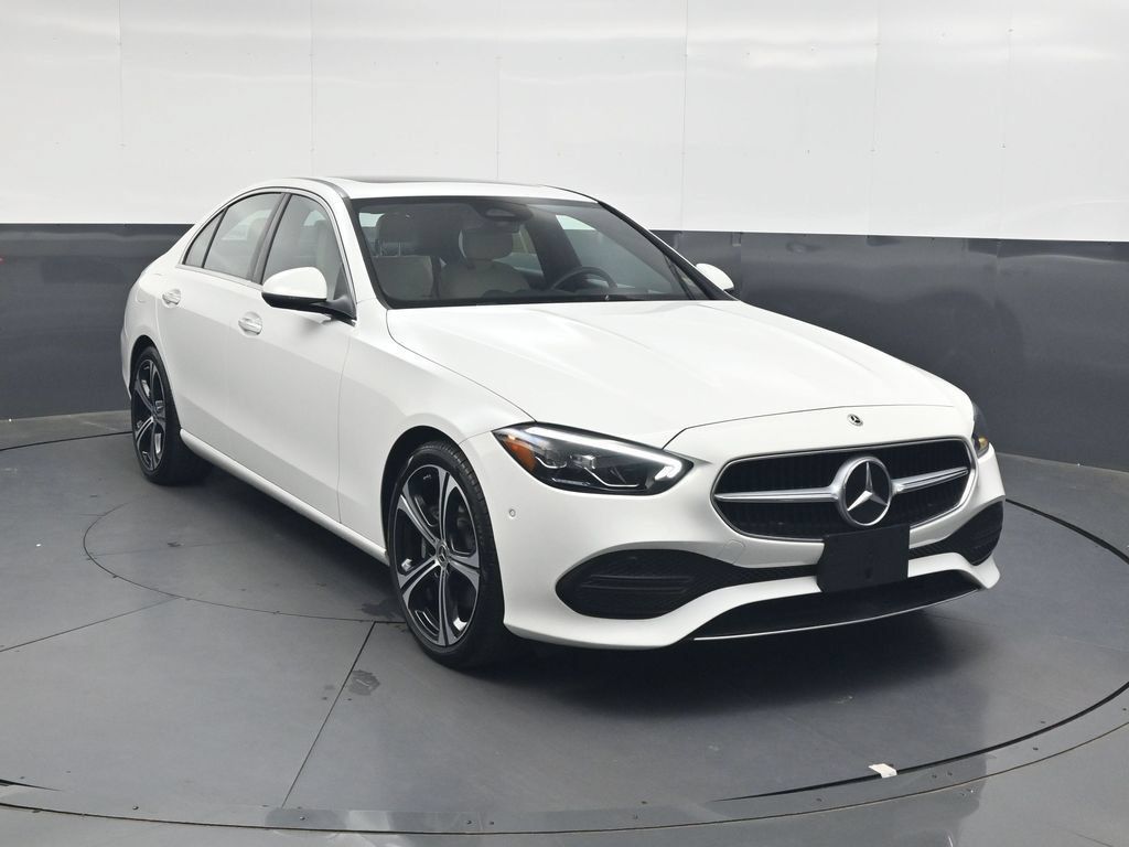 Used 2025 Mercedes-Benz C 300 Sedan image 2