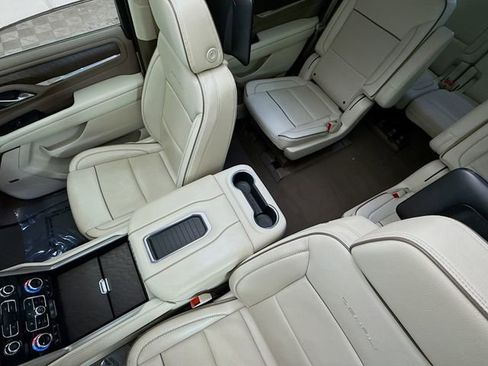 Used 2023 GMC Yukon Denali image 25