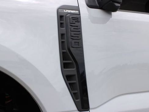 Used 2026 Ford F250 Lariat w/ Black Appearance Package AWD/4WD image 15