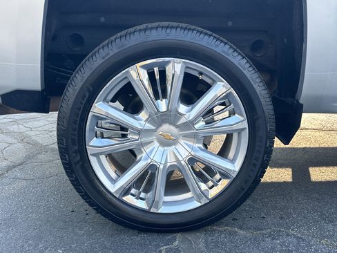 Used 2018 Chevrolet Silverado 1500 LT w/ All Star Edition image 18