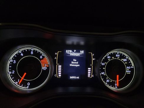 Used 2020 Jeep Cherokee Latitude Plus AWD/4WD image 23
