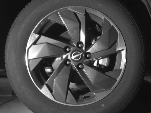 Used 2025 Nissan Rogue SV image 13