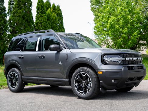 New 2026 Ford Bronco Sport Outer Banks AWD/4WD image 3
