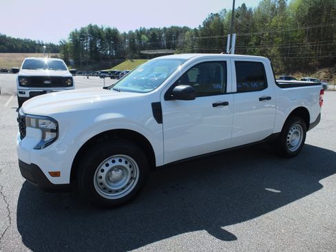 New 2026 Ford Maverick XL FWD image 13