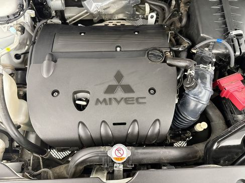 Used 2019 Mitsubishi Outlander Sport ES FWD image 65