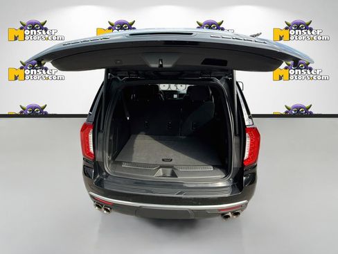 Used 2023 GMC Yukon XL Denali AWD/4WD image 30