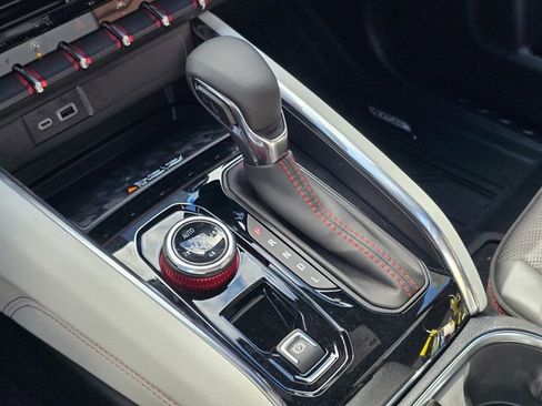 New 2026 GMC Canyon AT4X w/ LPO, Black Badging Package image 37