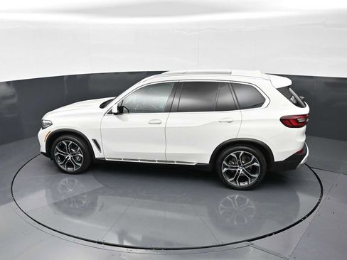 Used 2022 BMW X5 sDrive40i w/ Premium Package RWD image 24