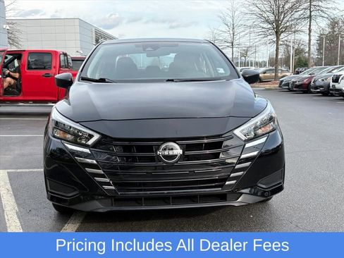 Used 2025 Nissan Versa S FWD image 4