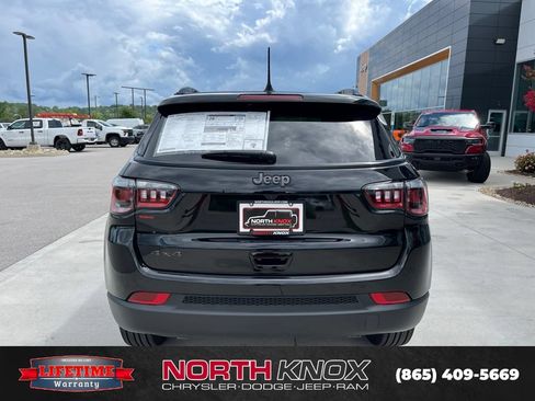 New 2026 Jeep Compass Latitude AWD/4WD image 19