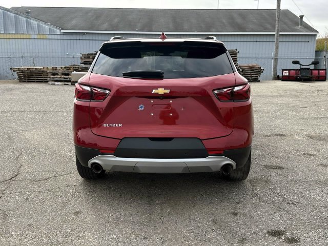 Used 2022 Chevrolet Blazer LT FWD image 6