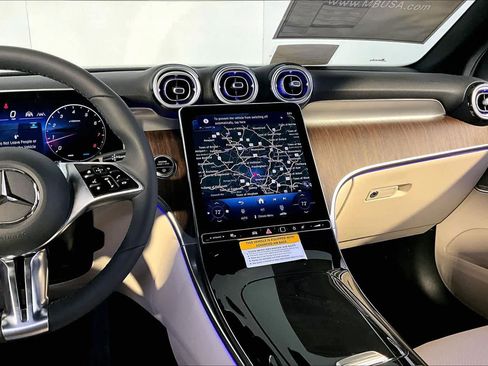New 2026 Mercedes-Benz GLC 300 4MATIC image 8