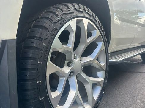 Used 2015 GMC Yukon SLT w/ Open Road Package AWD/4WD image 20
