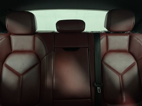 Used 2024 Porsche Macan S image 16