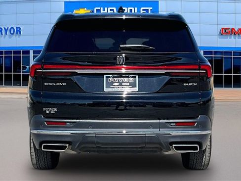 Used 2025 Buick Enclave Preferred image 6