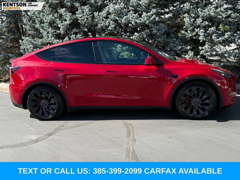 Used 2022 Tesla Model Y Performance AWD/4WD image 10