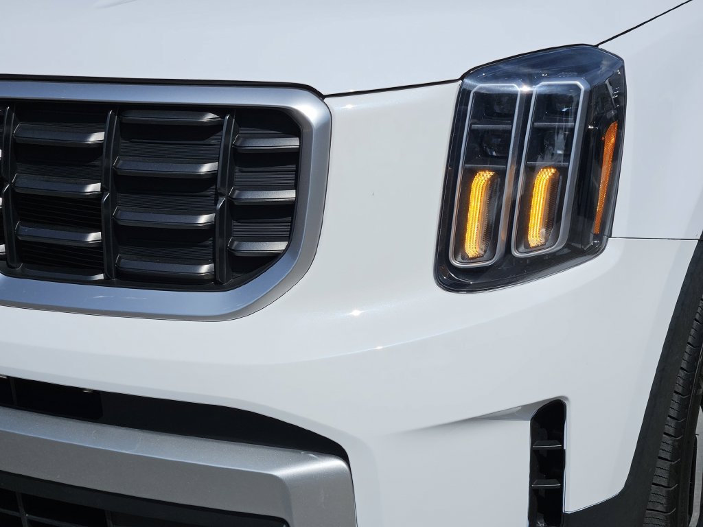 Used 2024 Kia Telluride S FWD image 8