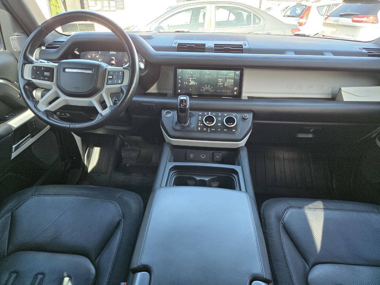 Used 2021 Land Rover Defender 110 X-Dynamic HSE AWD/4WD image 29