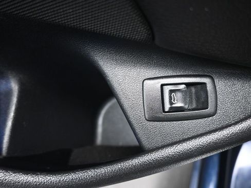 Used 2018 BMW 530i xDrive AWD/4WD image 11