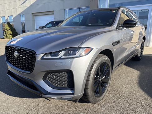 Used 2026 Jaguar F-PACE R-Dynamic S image 4