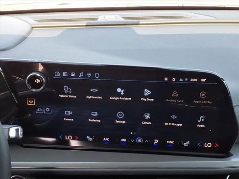 New 2026 Chevrolet Traverse LT image 14