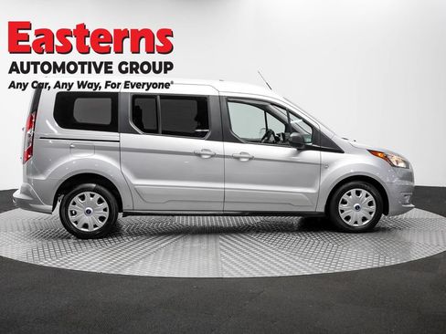 Used 2022 Ford Transit Connect XLT FWD image 4