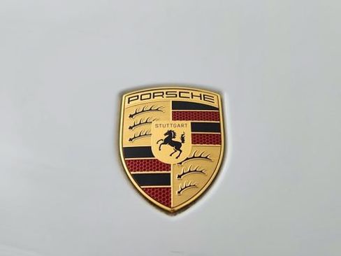Used 2025 Porsche Cayenne Coupe AWD/4WD image 16