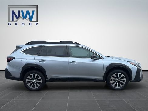 Used 2024 Subaru Outback Limited image 22