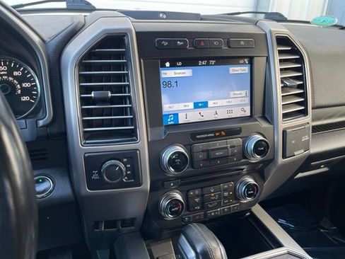 Used 2018 Ford F150 Platinum w/ Equipment Group 701A Luxury AWD/4WD image 13