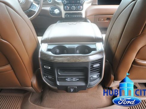 Used 2019 RAM 1500 Laramie AWD/4WD image 21