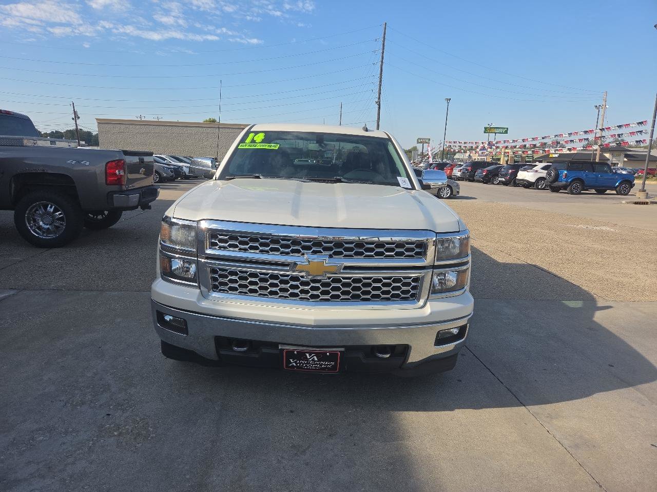 Used 2014 Chevrolet Silverado 1500 LT w/ LT Convenience Package AWD/4WD image 3