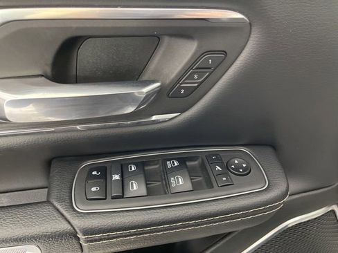 Used 2024 RAM 1500 Laramie image 37