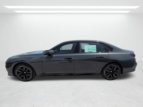 New 2026 BMW 760i xDrive w/ Executive Package AWD/4WD image 7