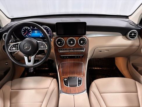 Certified 2022 Mercedes-Benz GLC 300 4MATIC image 2