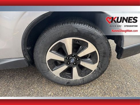 Used 2017 Subaru Forester 2.5i Premium w/ All-Weather Package image 16