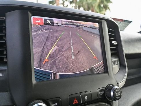 Used 2024 RAM 2500 Tradesman w/ Chrome Appearance Group image 25