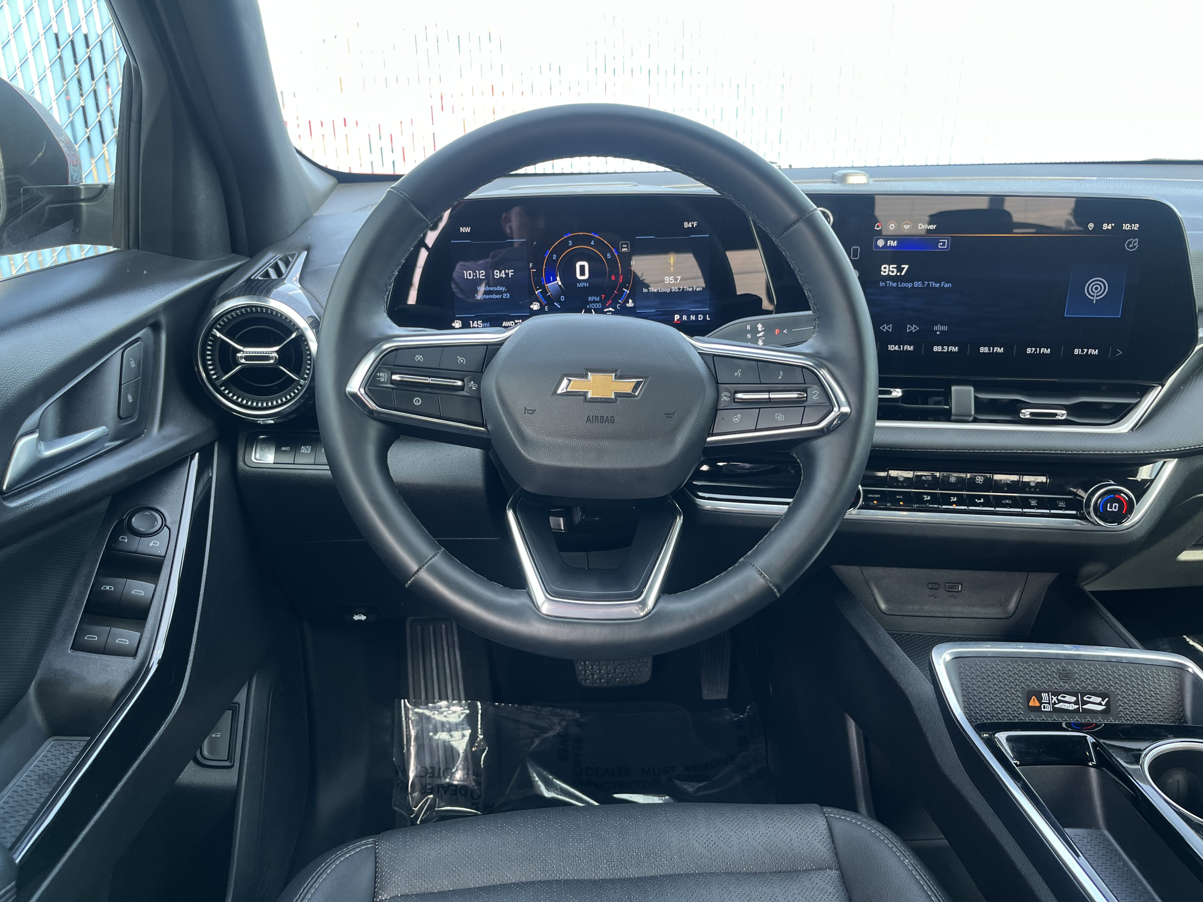 Used 2025 Chevrolet Equinox LT w/ Convenience Package II AWD/4WD image 29